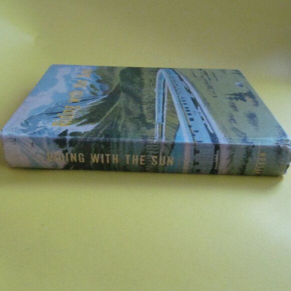 Riding with the Sun School reader book 4 - Picture 9 of 10